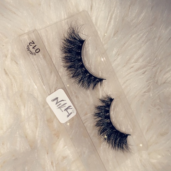 Lash💎 - Picture 6 of 6